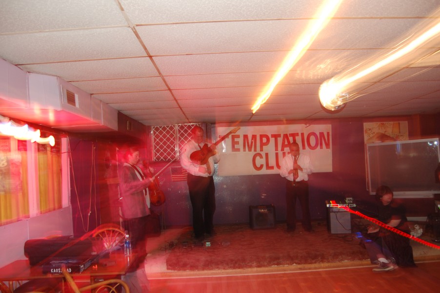 TemptationClub06-0057.jpg  (103.1 Kb)